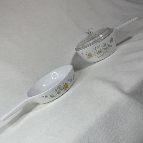 Set of CORNING WARE Floral Bouquet VTG P83-B Fry Pan, P52B Sauce Pan With Lid - Picture 1 of 7
